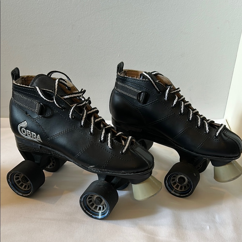 Cobra Roller Derby Black Quad Roller Skates